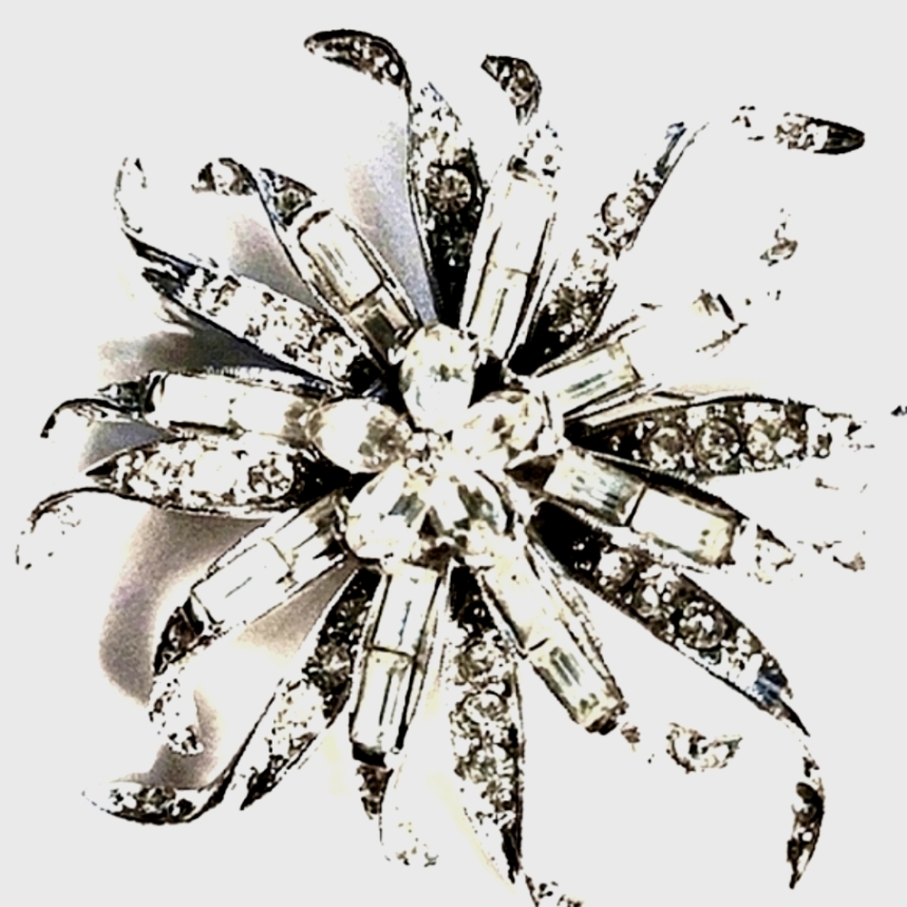 PELL SILVER BROOCH